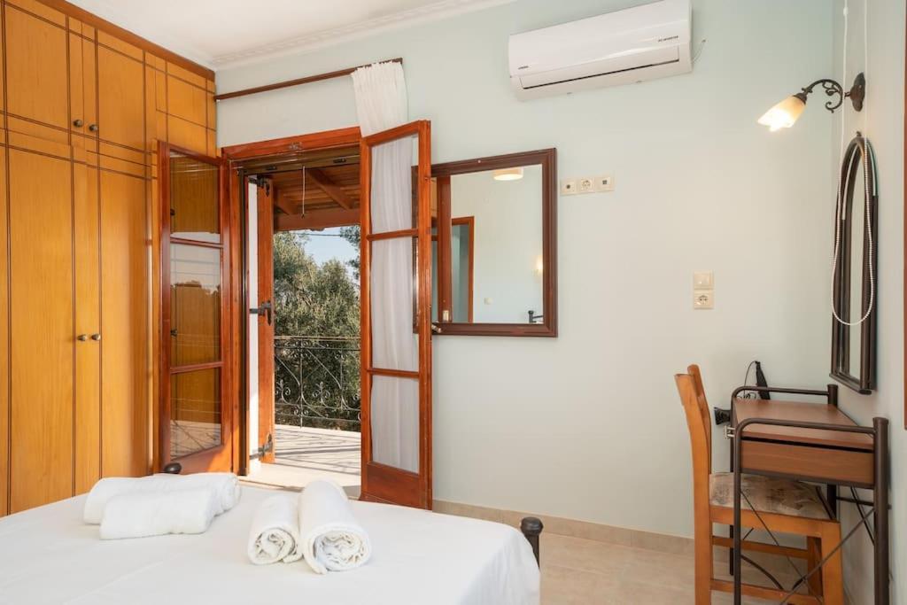 Afroditi Holiday Home- Green View Apartment Свороната Екстериор снимка