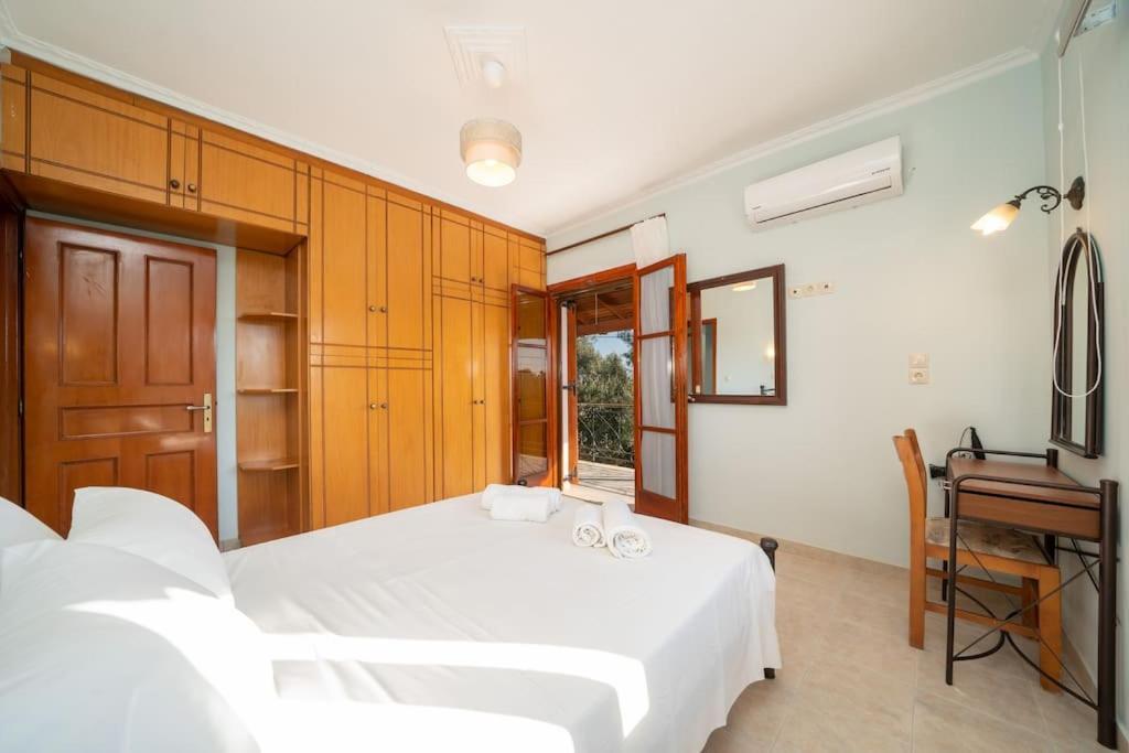Afroditi Holiday Home- Green View Apartment Свороната Екстериор снимка