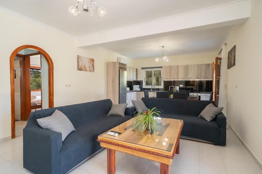 Afroditi Holiday Home- Green View Apartment Свороната Екстериор снимка